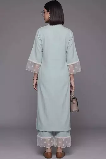women regular silk crepe kurta with trousers