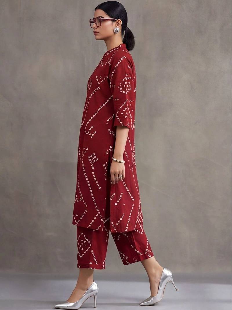 women printed regular cotton kurta with trousers