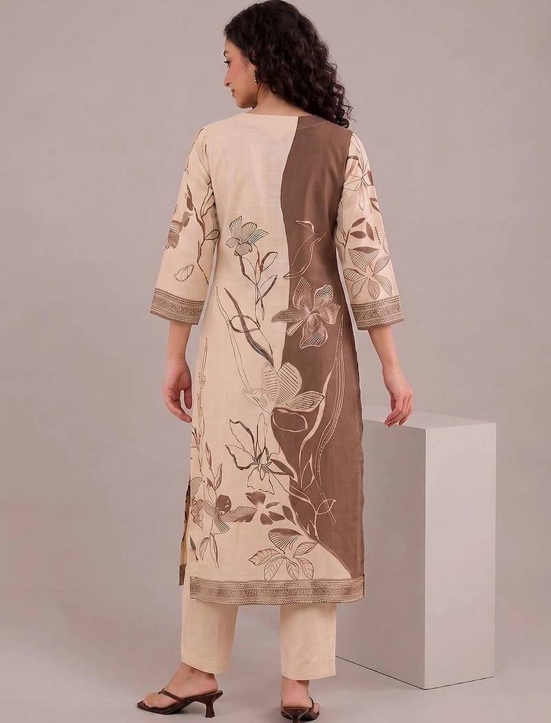 women floral printed regular kurta with trousers