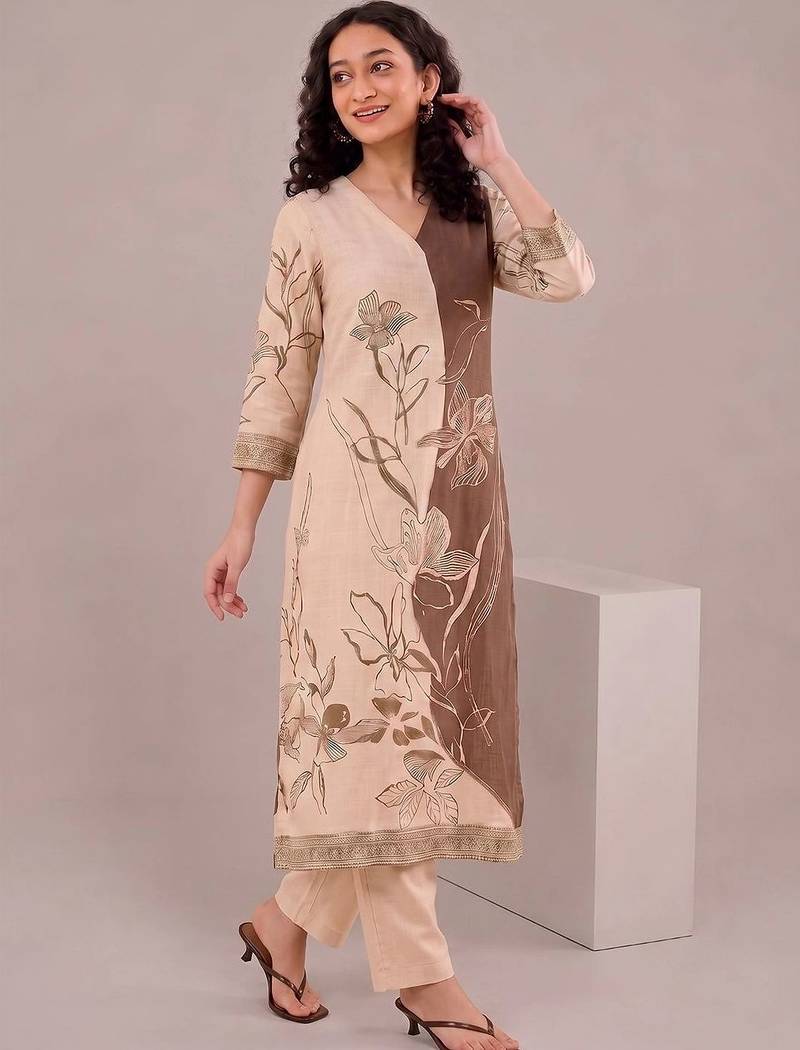 women floral printed regular kurta with trousers