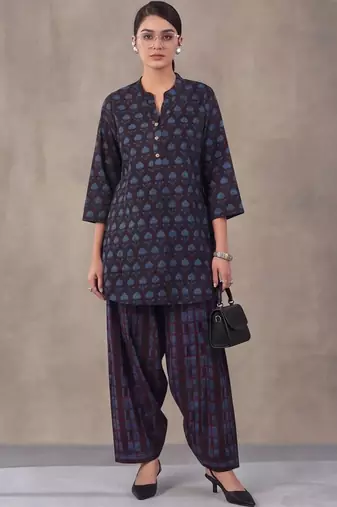 women ethnic motifs printed regular cotton kurti with farshi salwar