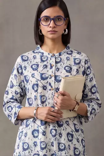 women printed regular cotton kurta with trousers