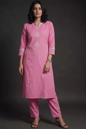 women ethnic motifs embroidered regular thread work kurta with trousers