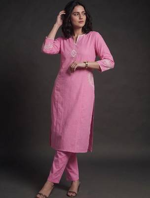 women ethnic motifs embroidered regular thread work kurta with trousers 6