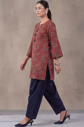 women paisley printed regular cotton kurti with farshi salwar