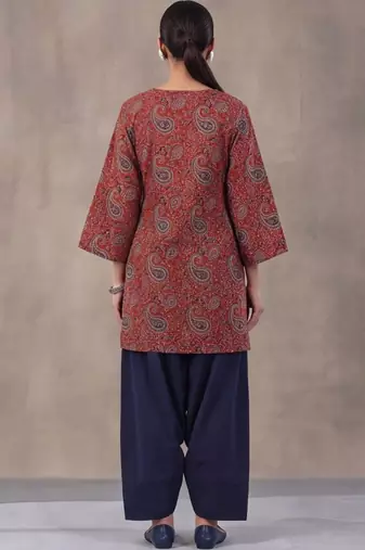 women paisley printed regular cotton kurti with farshi salwar