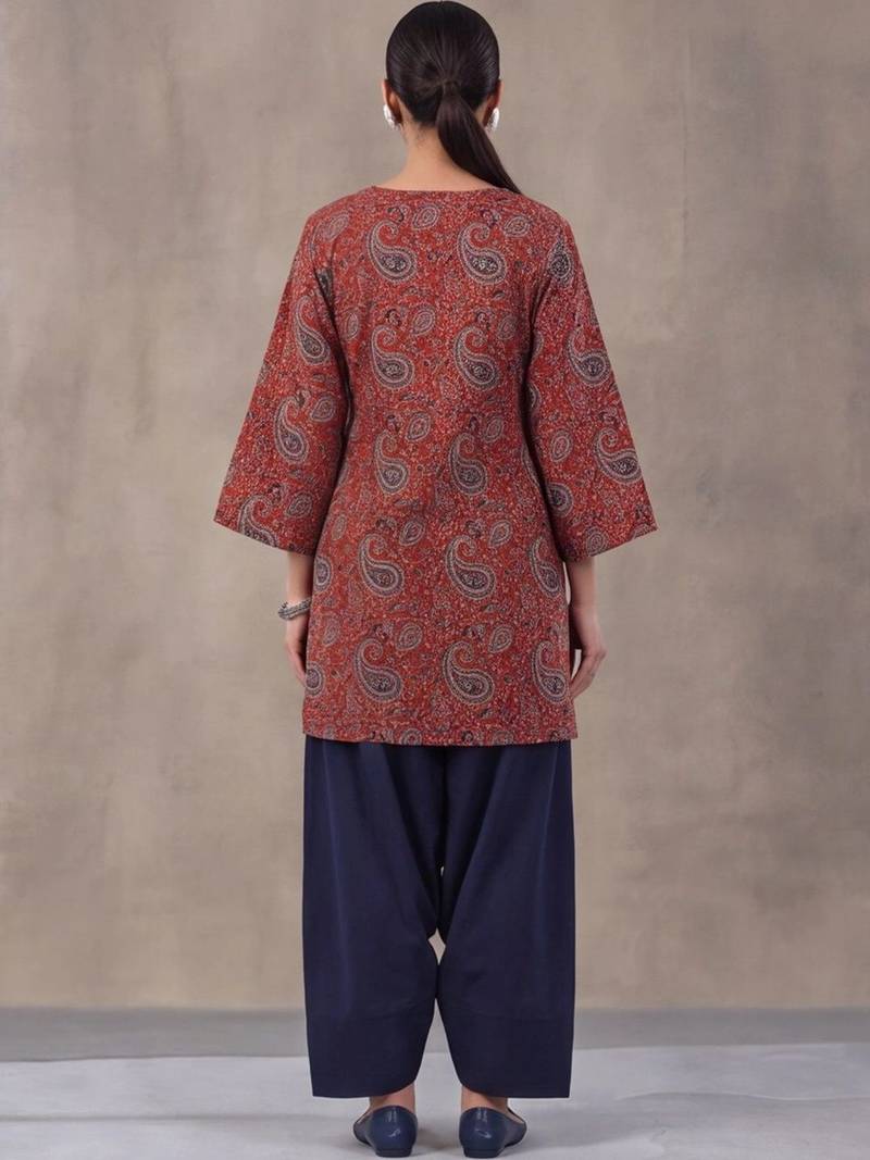 women paisley printed regular cotton kurti with farshi salwar
