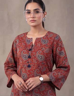 women paisley printed regular cotton kurti with farshi salwar 5
