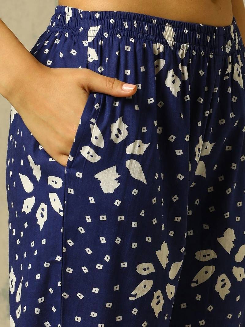 women printed regular cotton kurta with palazzos