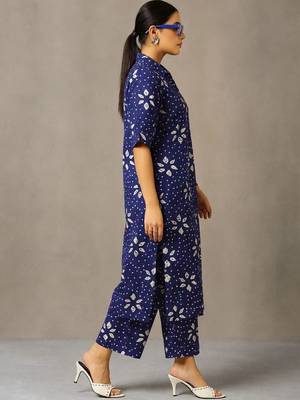 women printed regular cotton kurta with palazzos 6