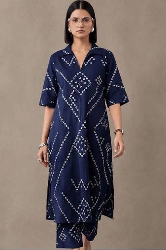 women printed regular cotton kurta with trousers