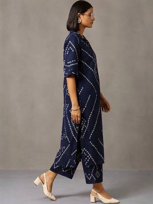 women printed regular cotton kurta with trousers 2