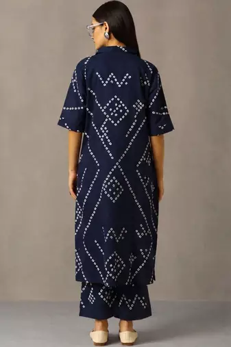 women printed regular cotton kurta with trousers