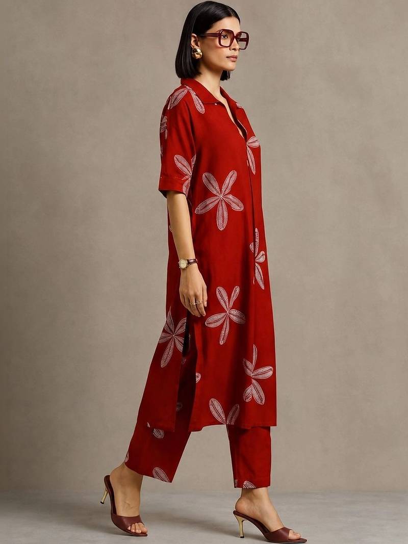 women floral printed regular cotton kurta with trousers