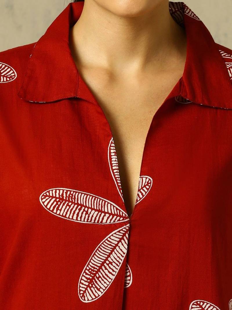 women floral printed regular cotton kurta with trousers