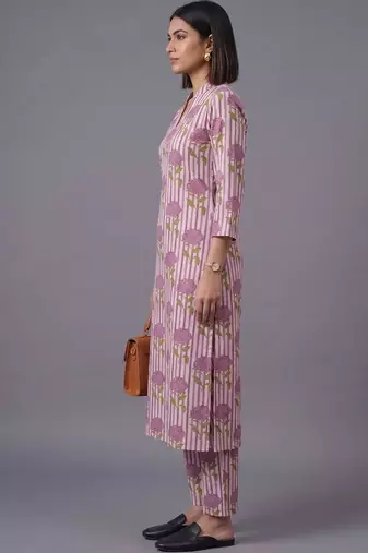 women printed regular kurta with trousers