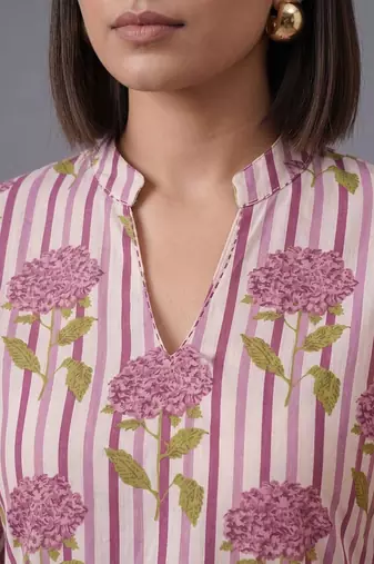 women printed regular kurta with trousers