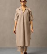 women regular kurta with trousers