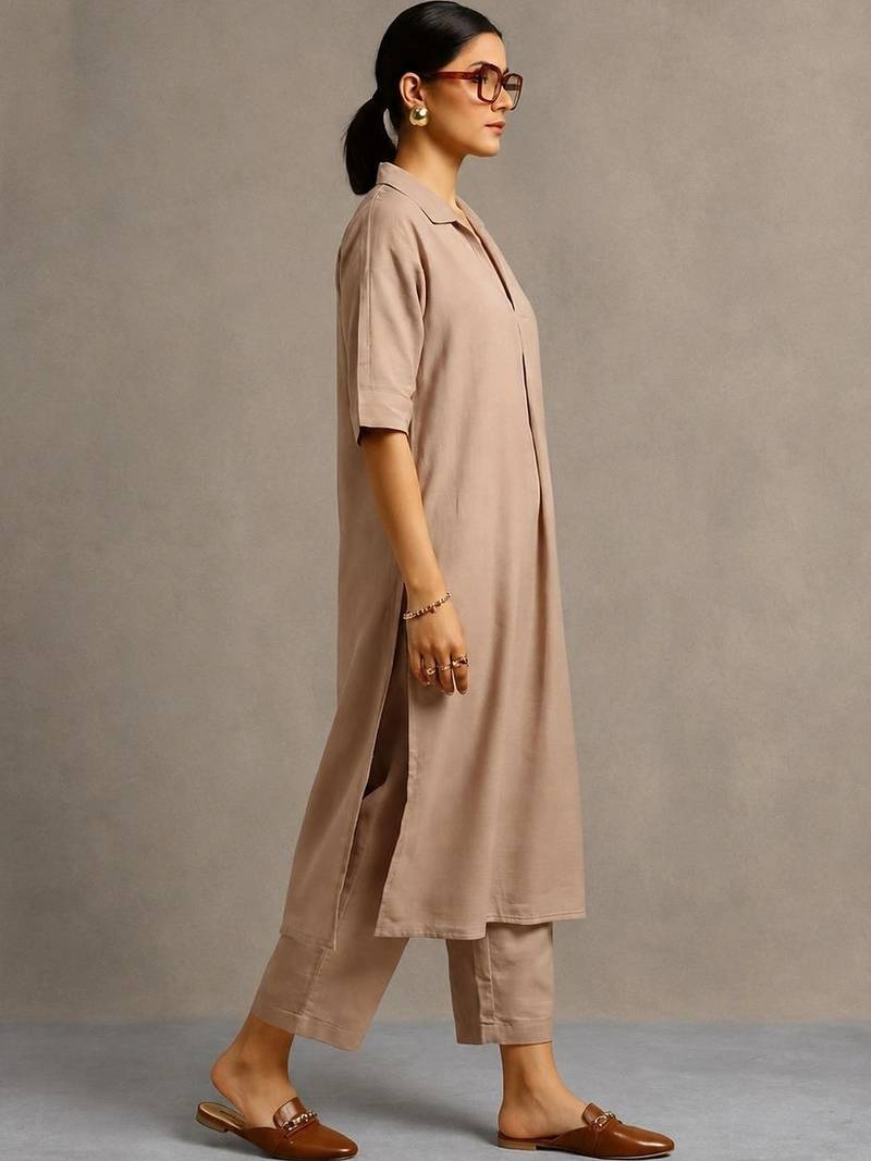 women regular kurta with trousers