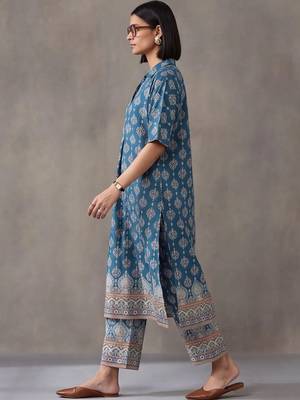 women ethnic motifs printed regular cotton kurta with trousers 6