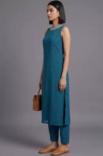 women regular beads and stones kurta with trousers