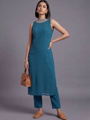 women regular beads and stones kurta with trousers 6