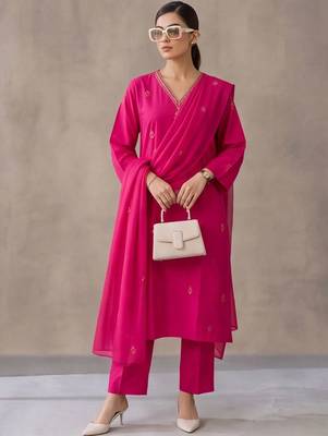 women ethnic motifs embroidered regular thread work cotton kurta with trousers & with dupatta 1