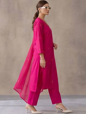 women ethnic motifs embroidered regular thread work cotton kurta with trousers & with dupatta 2