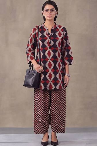 women printed regular cotton kurta with farshi salwar