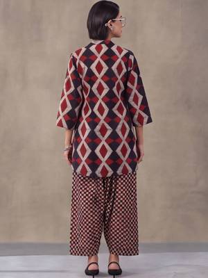 women printed regular cotton kurta with farshi salwar 3