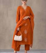 women ethnic motifs embroidered regular thread work cotton kurta with trousers & with dupatta