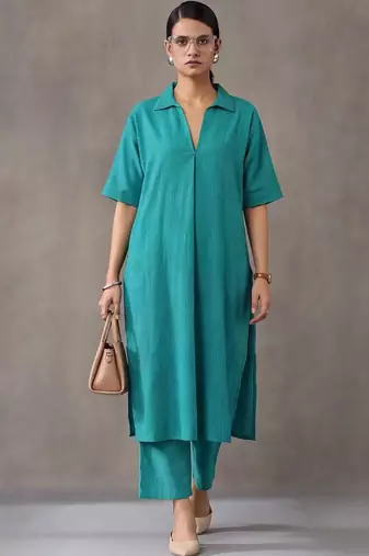 women striped regular cotton kurta with trousers