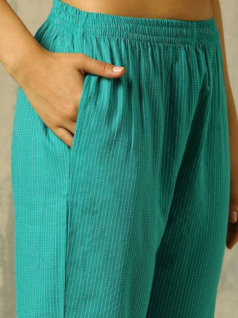 women striped regular cotton kurta with trousers
