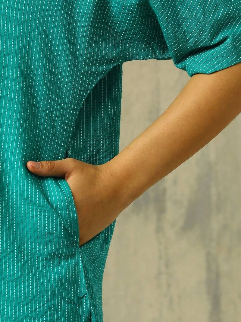 women striped regular cotton kurta with trousers