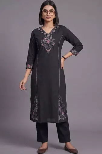 women ethnic motifs embroidered regular thread work kurta with trousers