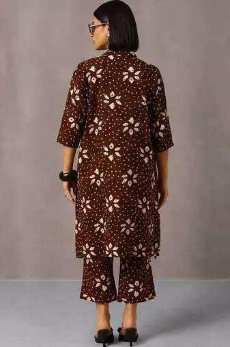 women floral printed regular cotton kurta with trousers