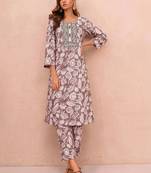 women floral printed regular thread work kurta with trousers