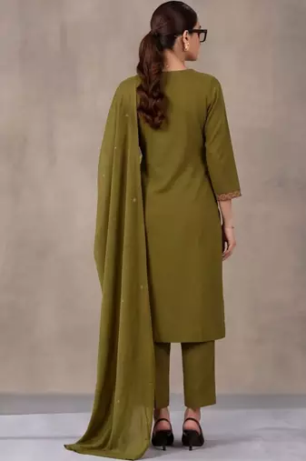 women ethnic motifs embroidered regular thread work cotton kurta with trousers & with dupatta