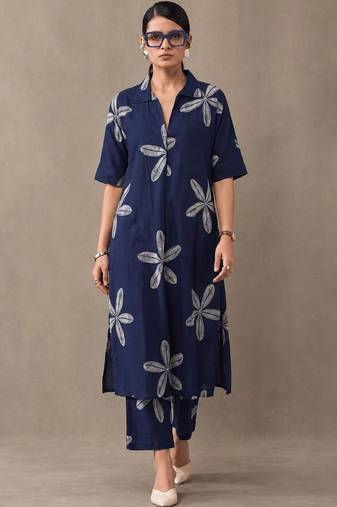 women floral printed regular cotton kurta with palazzos