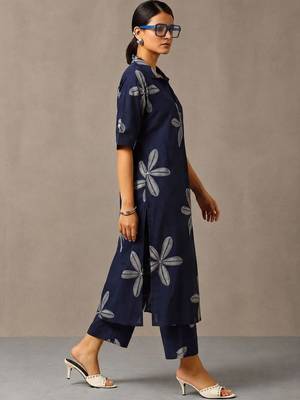 women floral printed regular cotton kurta with palazzos 2