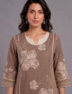 women floral printed regular kurta with palazzos 7