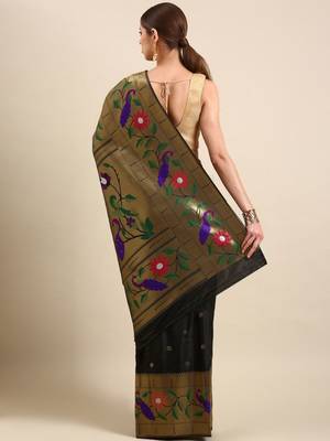 black floral zari silk blend paithani saree 3