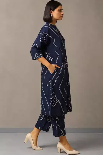 women leheriya printed regular cotton kurta with palazzos