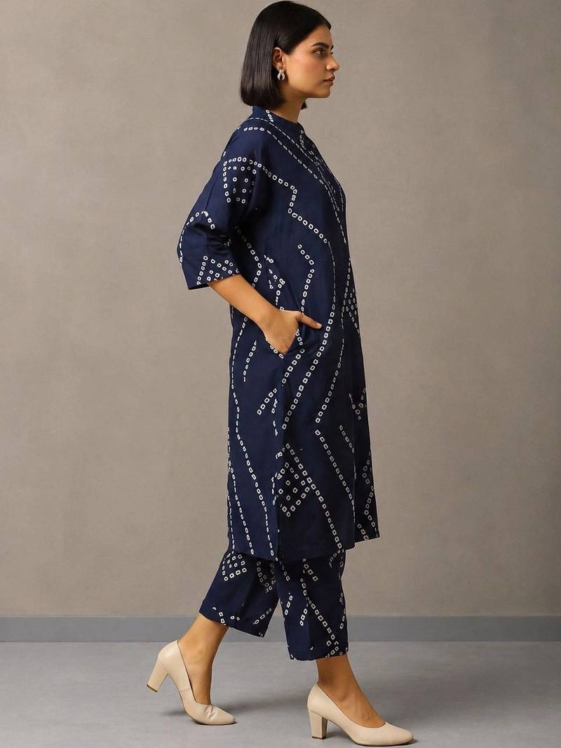 women leheriya printed regular cotton kurta with palazzos