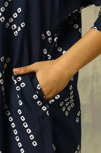 women leheriya printed regular cotton kurta with palazzos