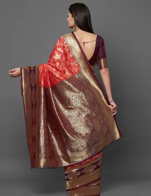 peach peach & burgundy woven design zari silk blend banarasi saree 3