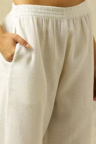 women regular cotton kurta with palazzos