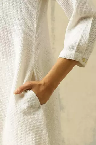 women regular cotton kurta with palazzos