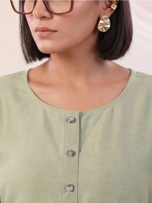 women floral regular kurta with trousers 4