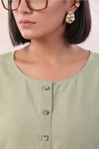 women floral regular kurta with trousers